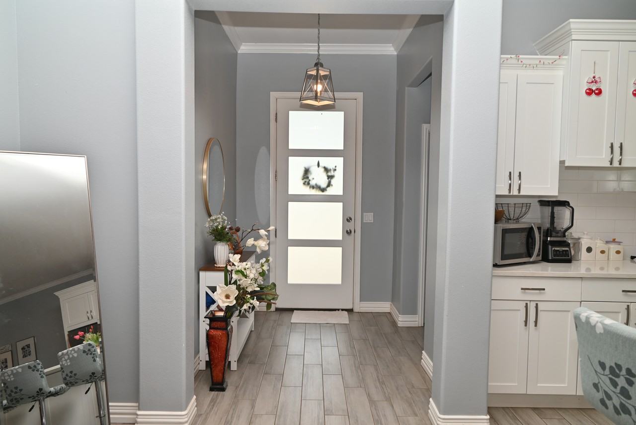 320 Mariners Way #NA - Photo 2 of 27