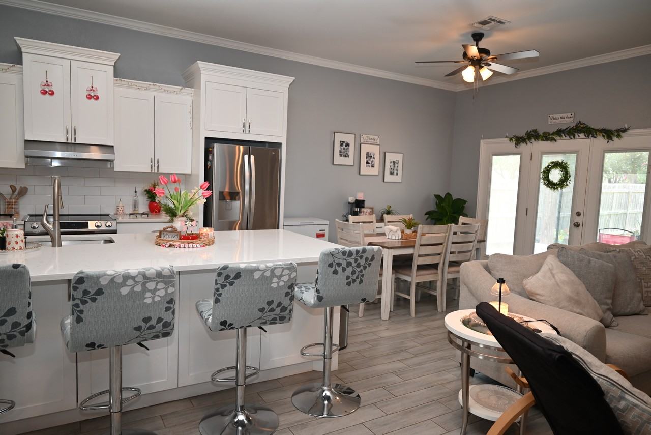 320 Mariners Way #NA - Photo 6 of 27