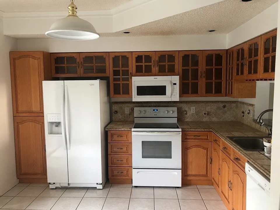 5662 Nw 99th Way #5662 - Photo 4 of 14
