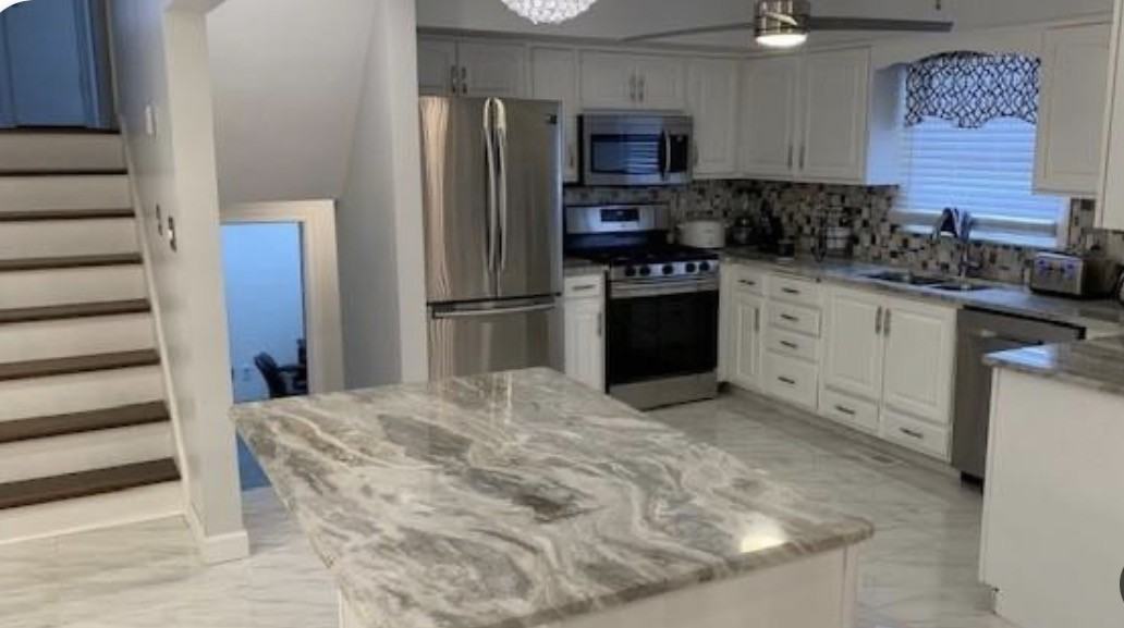 857 Oakridge Dr #NA - Photo 5 of 12