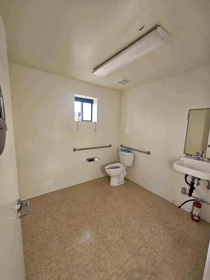 1606 Carse Dr - Photo 7 of 7