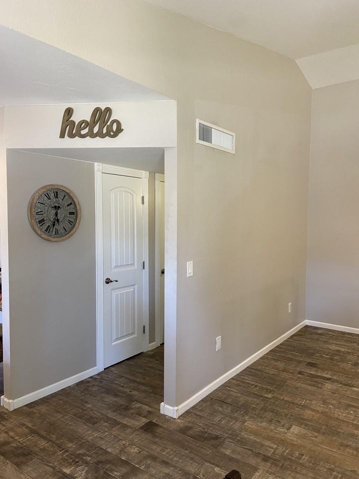 102 W Loma Vista Dr #104 - Photo 3 of 21