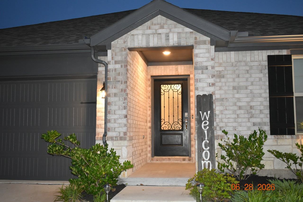 3321 Riverlawn Dr #NA - Photo 3 of 23