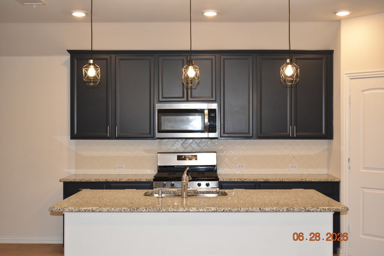 3321 Riverlawn Dr #NA - Photo 6 of 23
