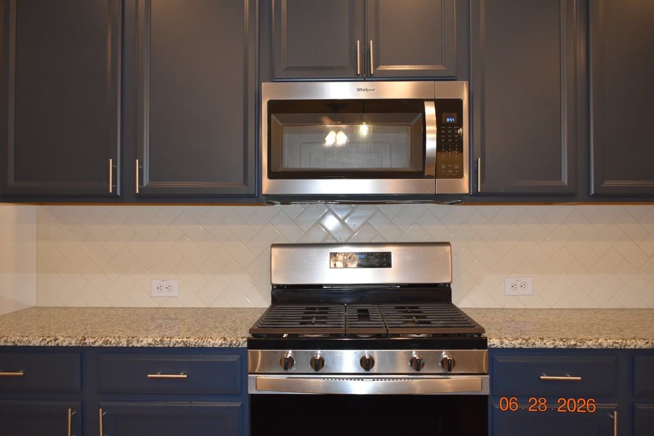 3321 Riverlawn Dr #NA - Photo 7 of 23