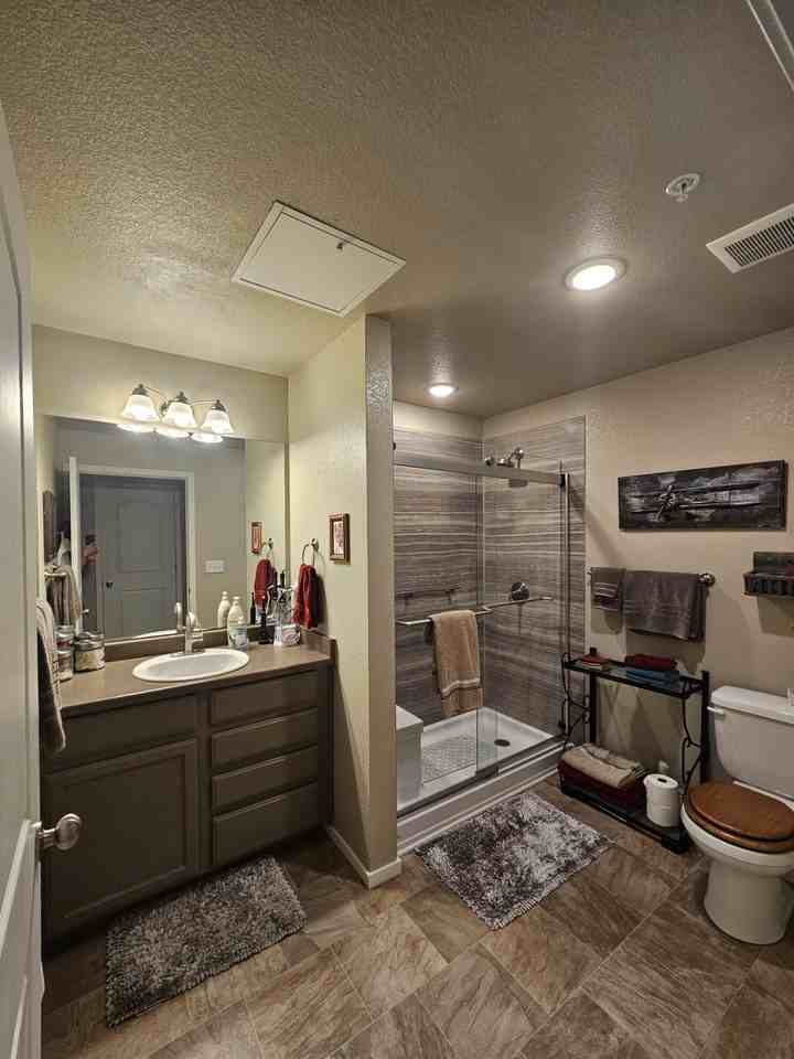 2940 Kincaid Dr #103 - Photo 5 of 8