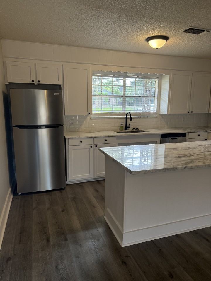 2838 Canyon Creek Dr #NA - Photo 5 of 31