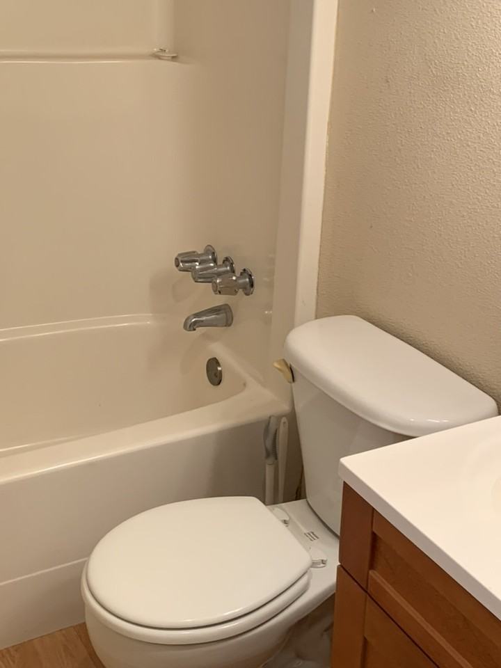 757 W N St #757WN - Photo 5 of 10