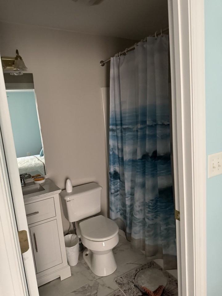 633 15th Ave S #A - Photo 3 of 12
