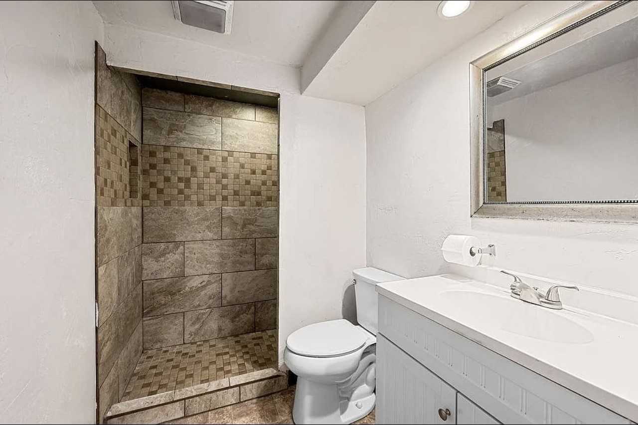 1735 N 19th St #NA - Photo 6 of 8