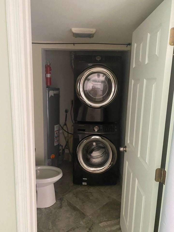 313 3rd Ct - Photo 5 of 9