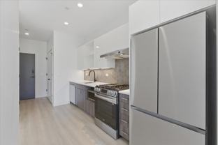 948 W Sunnyside Ave #406 - Photo 1 of 1