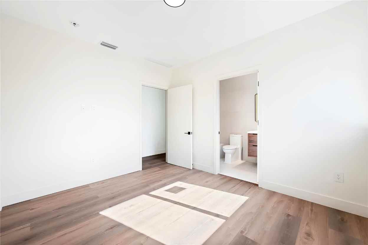 3073 Hibiscus St #NA - Photo 5 of 22