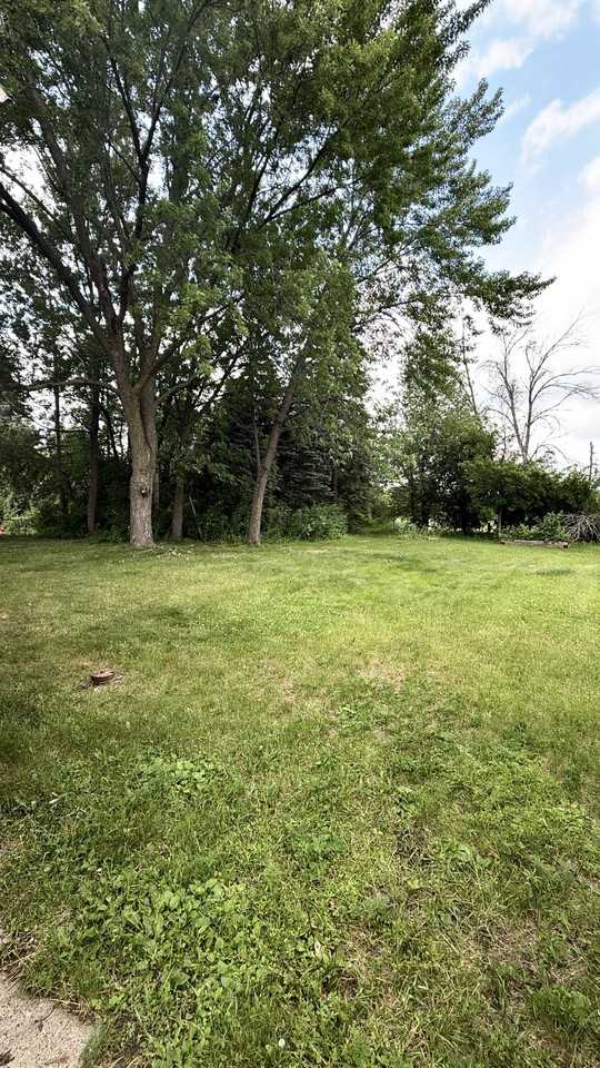 5607 Regent Ave N #NA - Photo 2 of 18