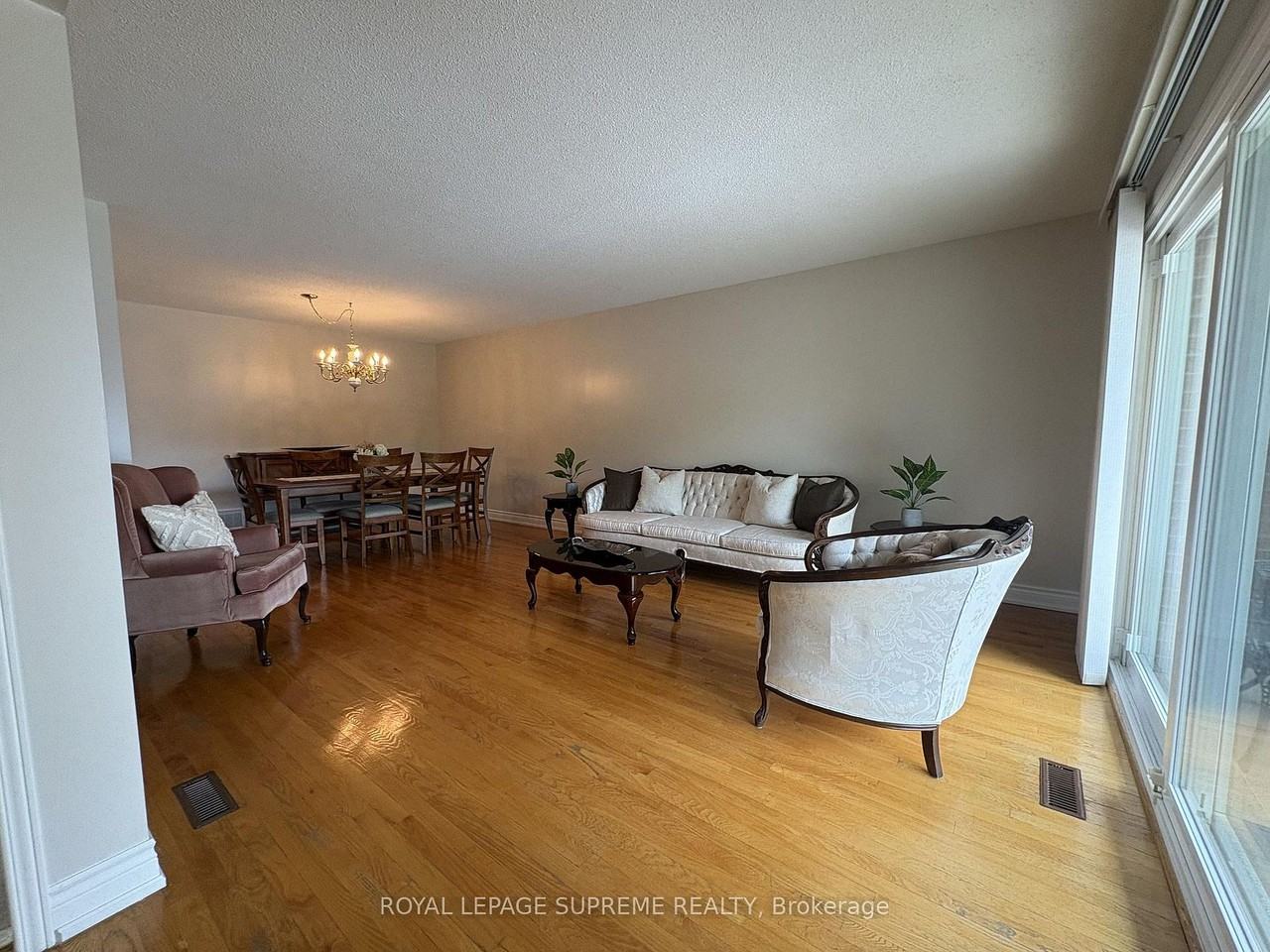 966 Lovingston Crescent - Photo 3 of 23