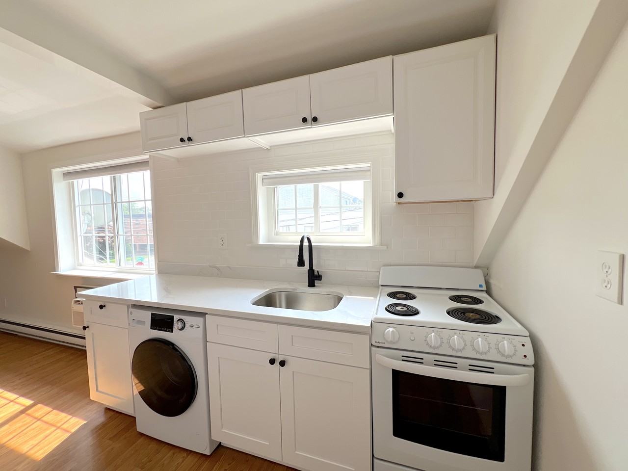 750 Cove Rd #7 - Photo 3 of 12