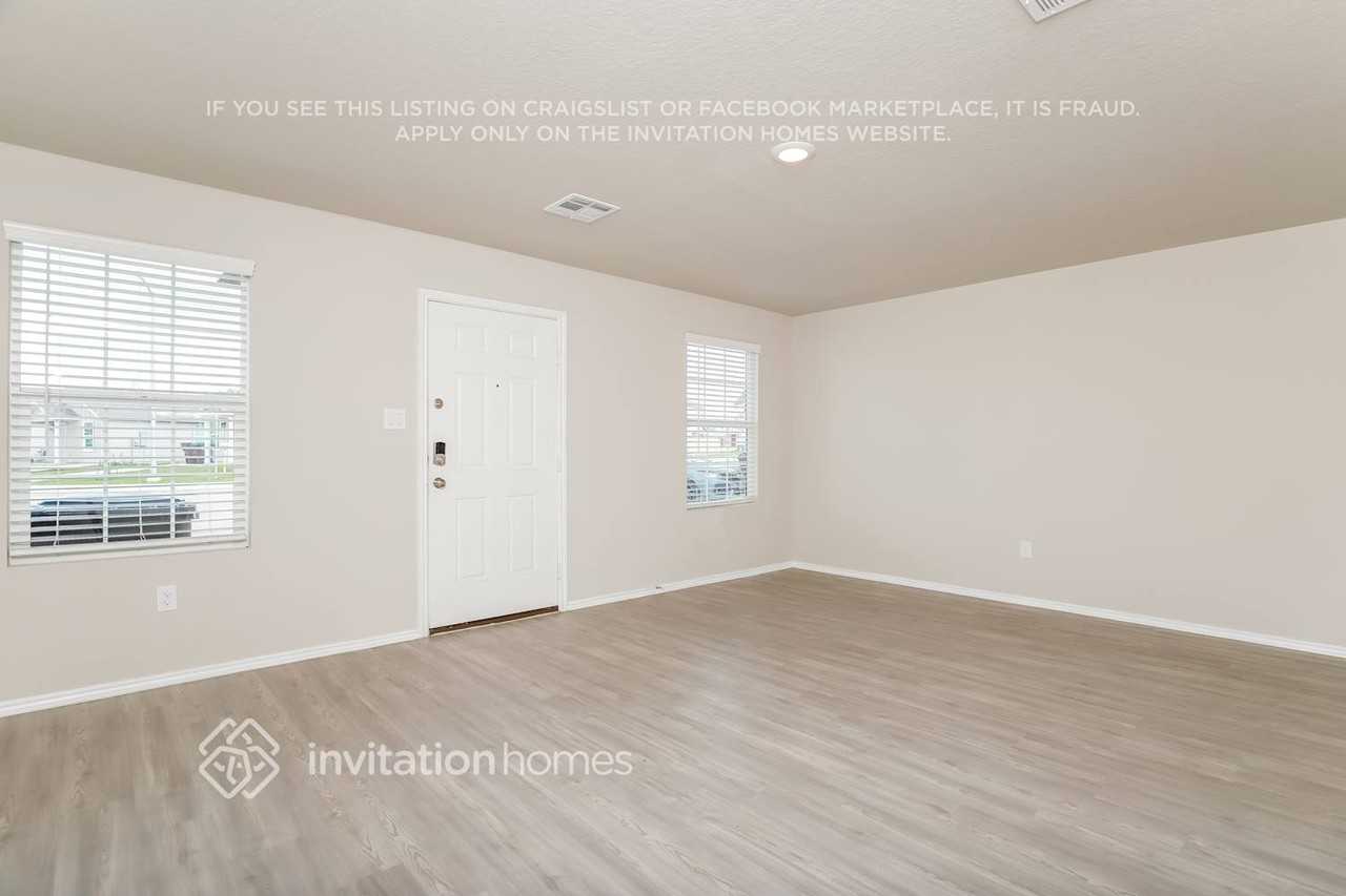 14642 Source Cir - Photo 5 of 22