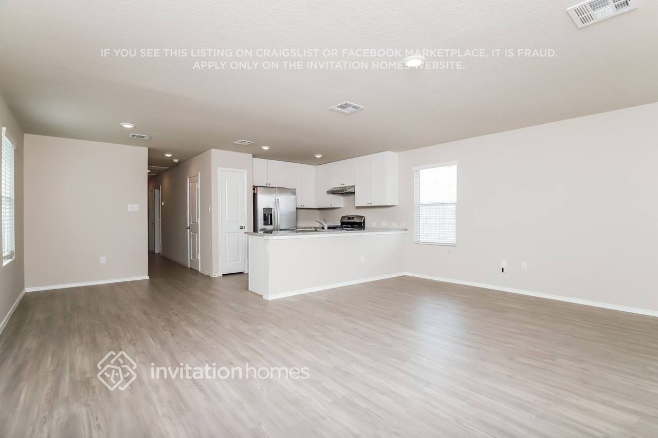 14642 Source Cir - Photo 7 of 22