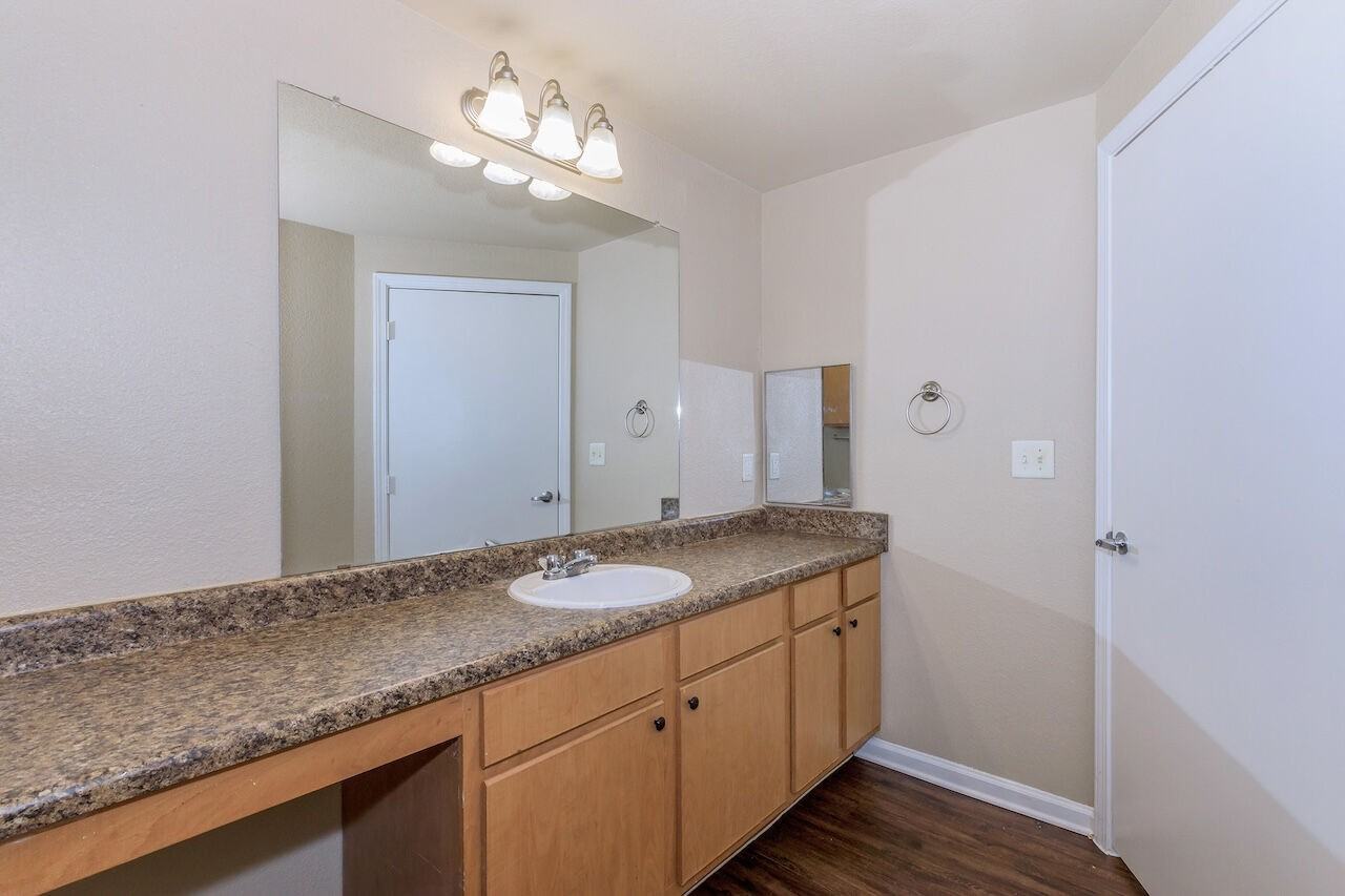 Amelia Parc - Photo 5 of 38