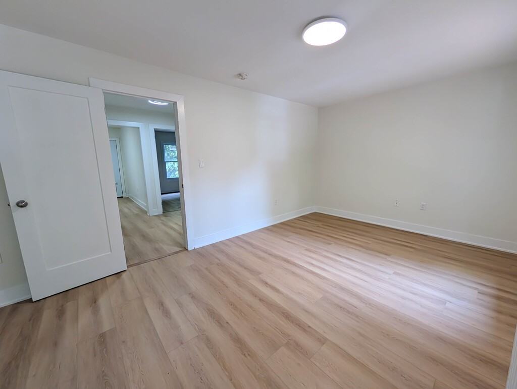 59 Carrick Avenue - 3 - Photo 4 of 21
