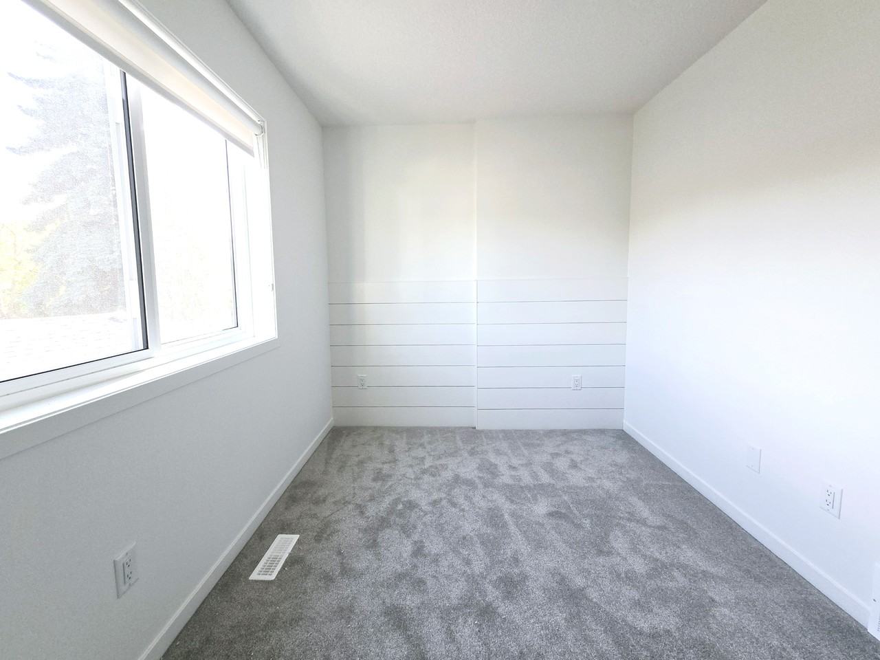 Parkdale 11640 83 Street Northwest - Photo 4 of 25