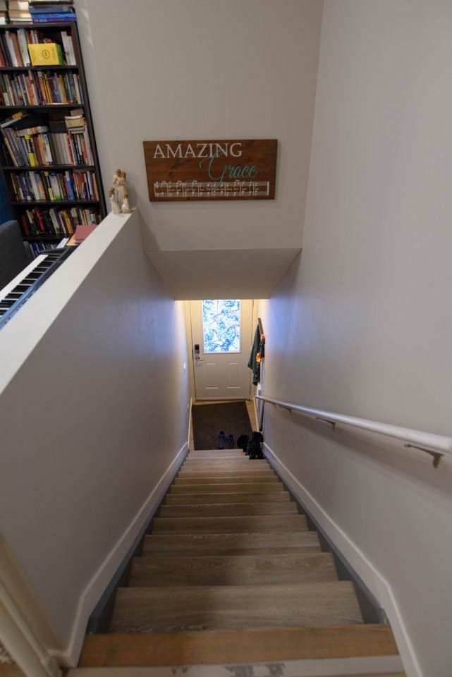 602 62 St Sw - Photo 3 of 21