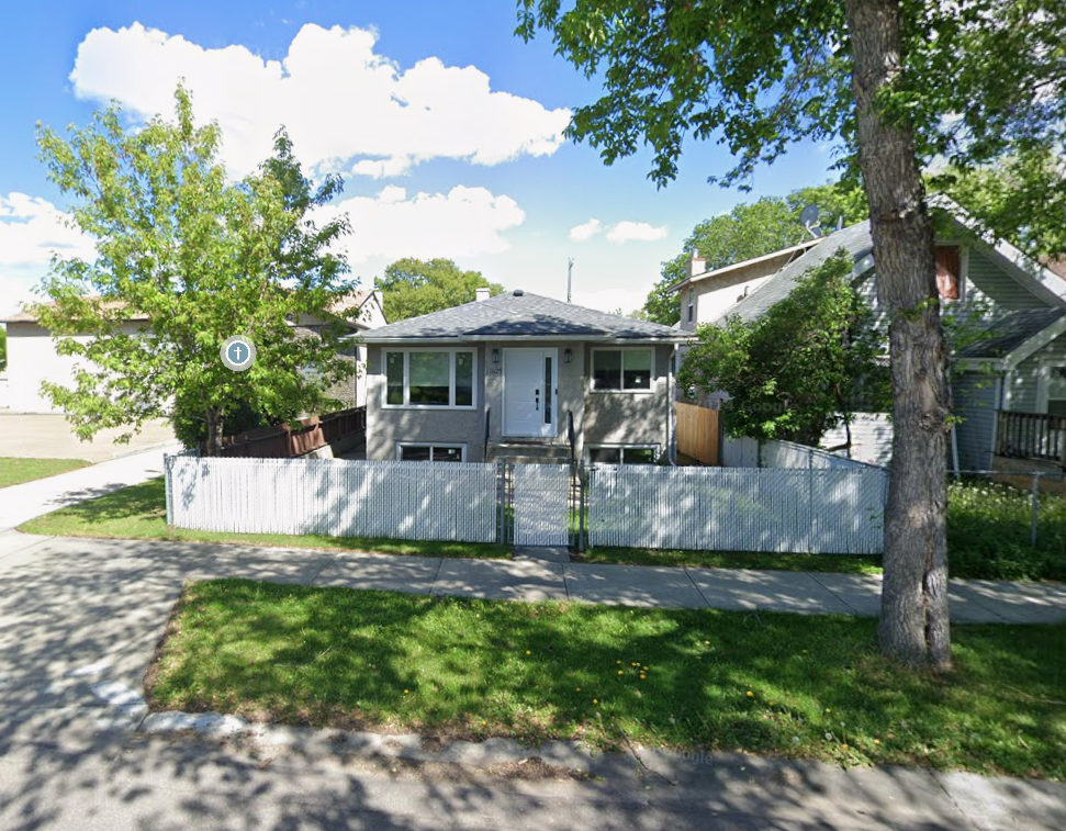 2 Bedroom BSMT 11625 83 ST NW - Photo 2 of 16