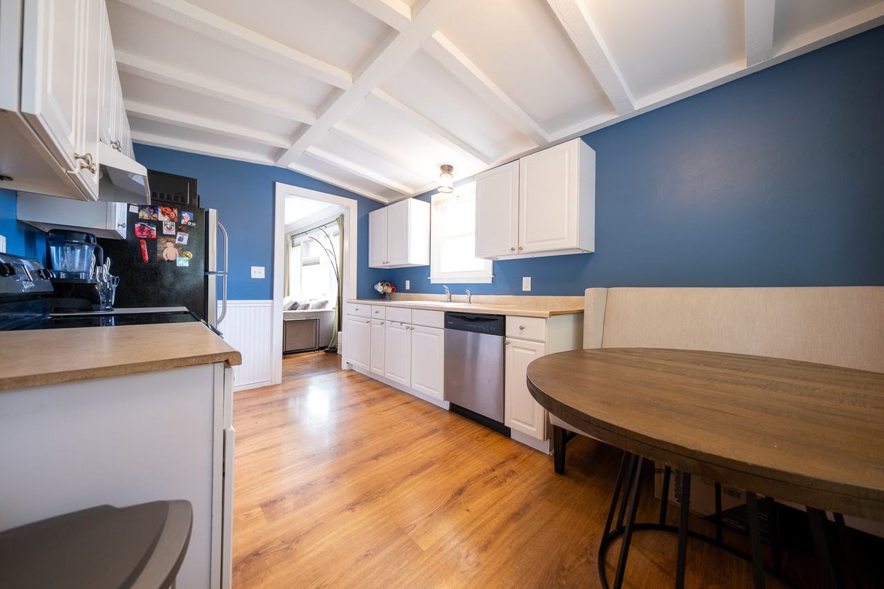 2916 Johnson St Ne #1 - Photo 5 of 32