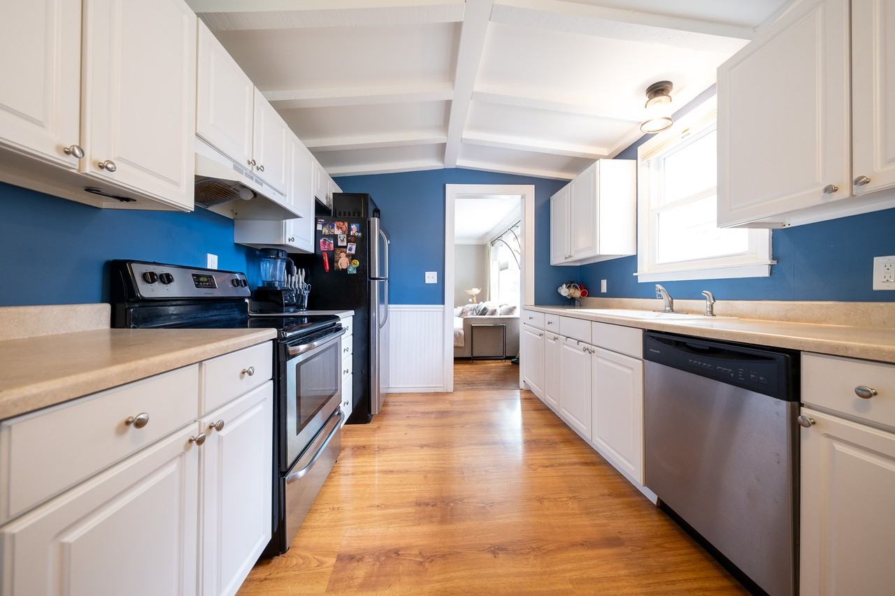 2916 Johnson St Ne #1 - Photo 6 of 32