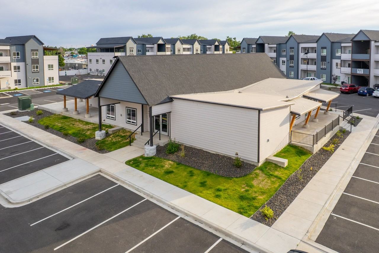 Modern Heights Apartments - Photo 4 of 50