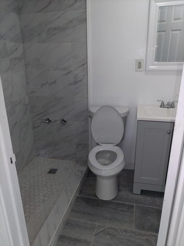 500 Hardy Avenue Southwest - Photo 6 of 6