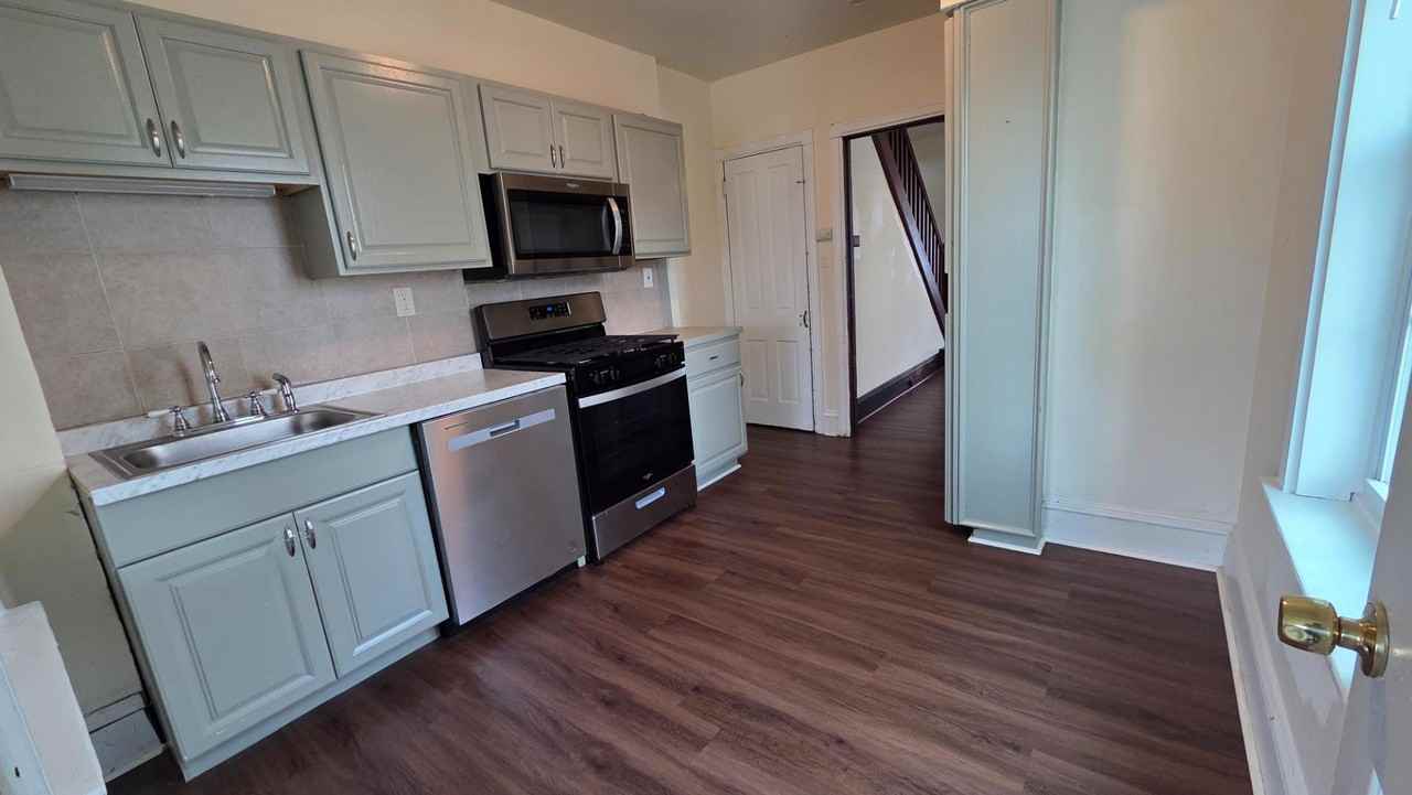 120 N Swartley St - Photo 3 of 20