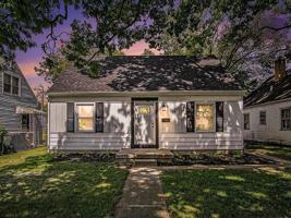 featured image of 2105 Elwood Ave
