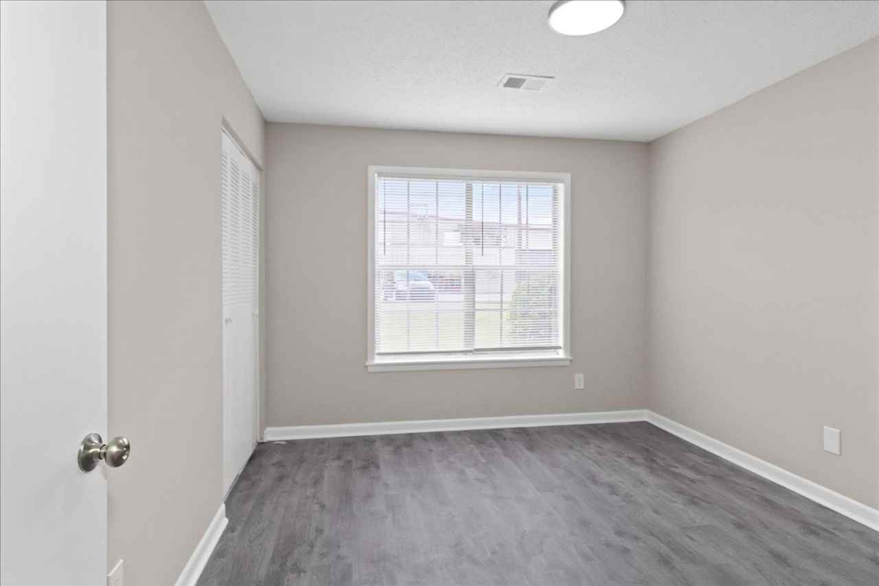 Chateau Apartments - Photo 3 of 47