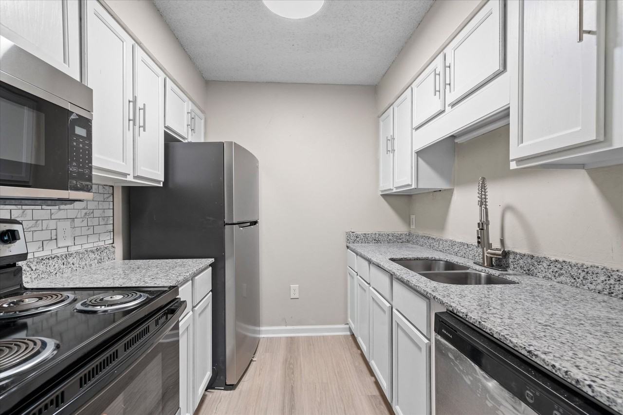 Main Street Villas - Photo 4 of 44