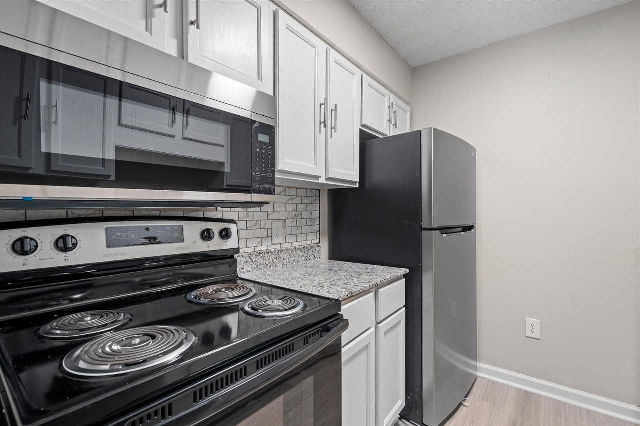 Main Street Villas - Photo 5 of 44