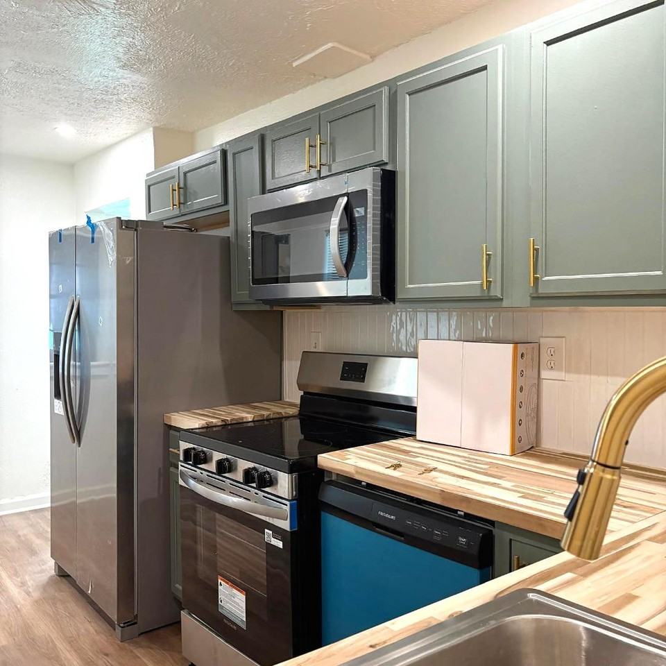 1860 Tiger Flowers Dr Nw - Photo 3 of 11