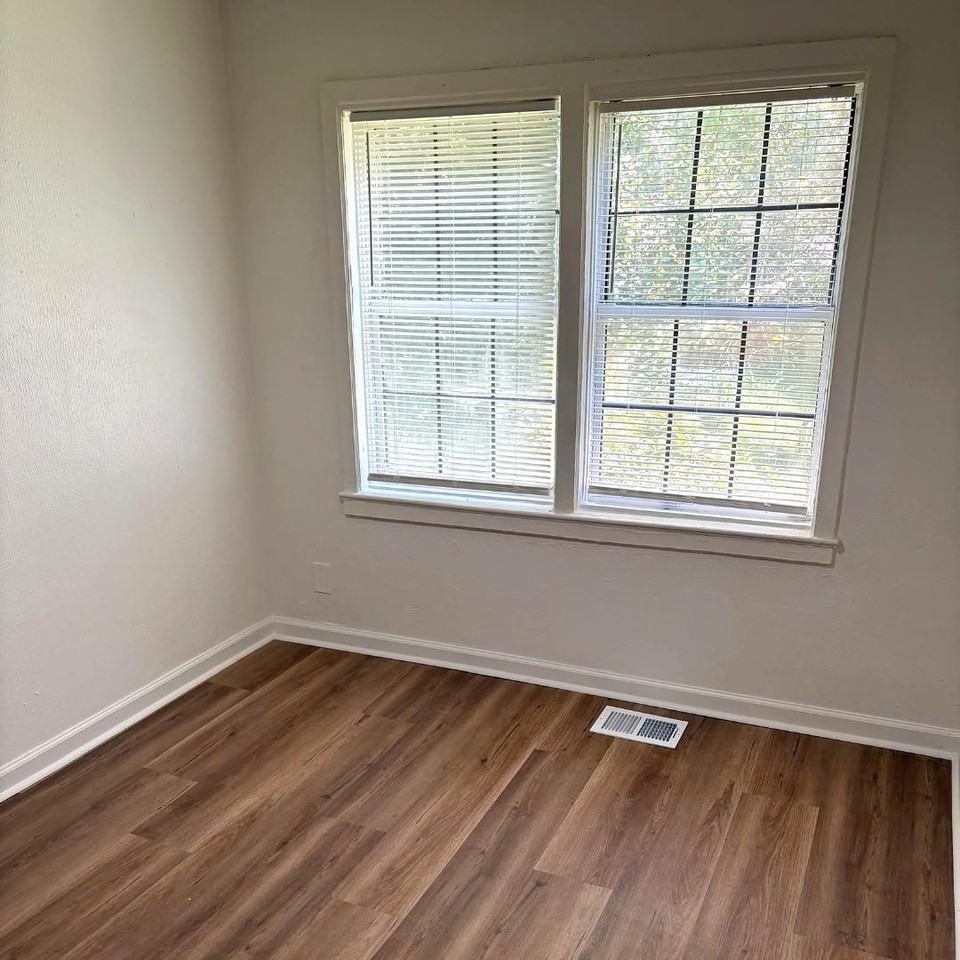 1860 Tiger Flowers Dr Nw - Photo 5 of 11