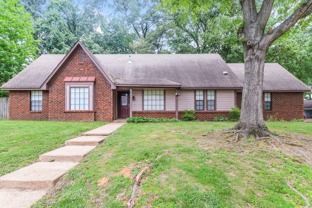 5672 Remsen Ave - Photo 1 of 1