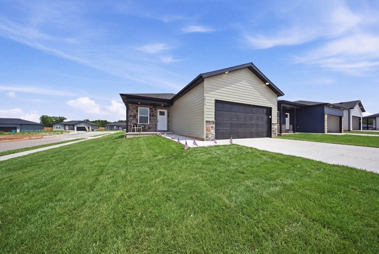 Wilsons Ridge, Floorplan B #1 - Photo 3 of 15