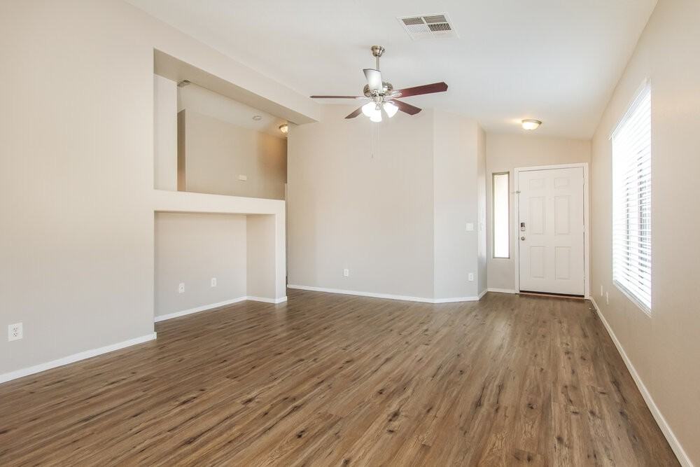 14841 W Redfield Rd - Photo 4 of 16