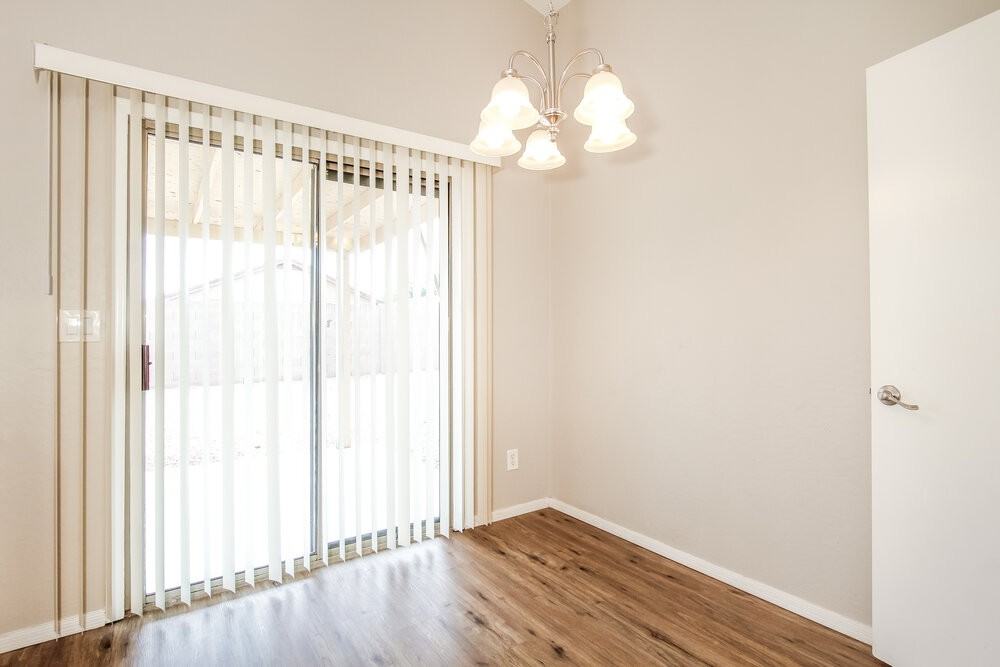 14841 W Redfield Rd - Photo 5 of 16