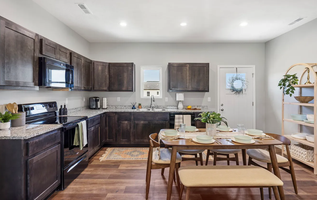 181 W Ledgestone Dr #1 - Photo 7 of 22