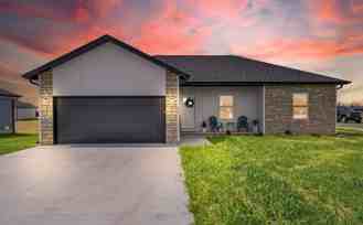 185 W Bluegrass St #1 - Photo 1 of 1