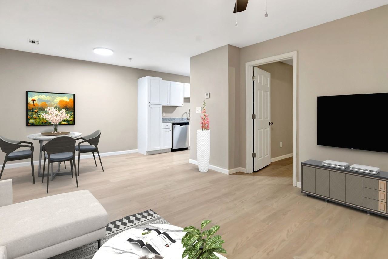 Creekside Apartments - Photo 5 of 50