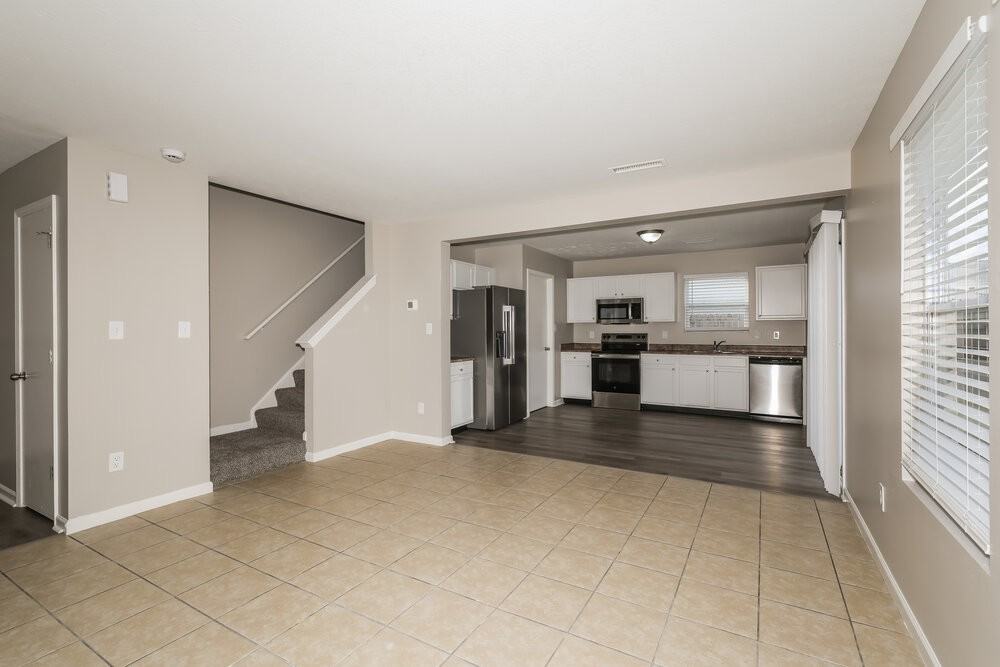 3125 Danube Way - Photo 7 of 17