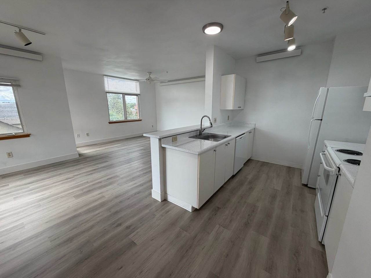 Bookmark Apartments - Photo 4 of 24