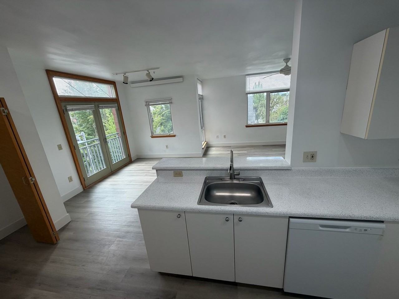 Bookmark Apartments - Photo 5 of 24