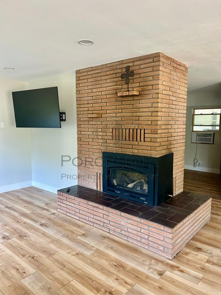7561 Hannegan Rd #1 - Photo 5 of 17