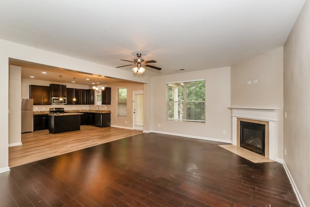 4782 Brookwood Pl - Photo 4 of 17